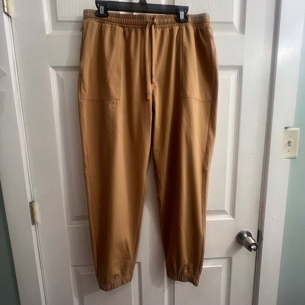 The One Jogger Women's Fabletics Size XL Quicksand Tan Drawstring Joggers Pants